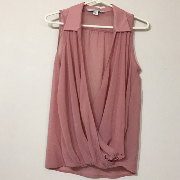 Forever 21 Tops - Forever 21 sleeveless blouse